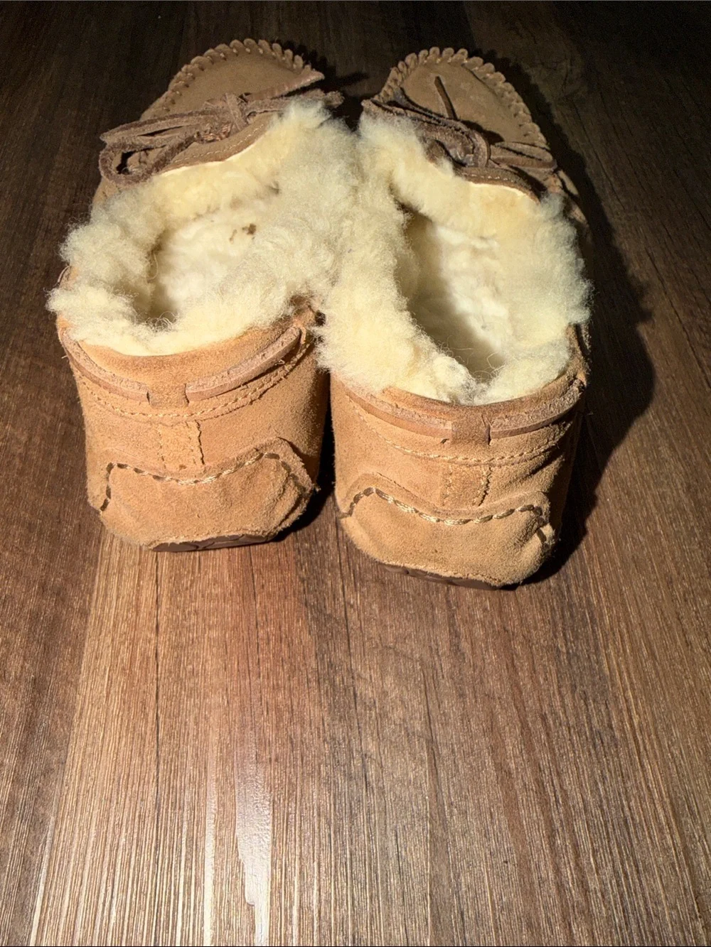 UGG Dakota Slipper size 4